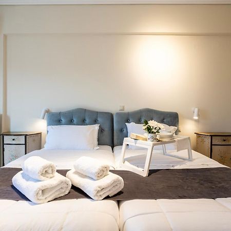 Villy'S Comfort Zone Apartments Kalamata Ngoại thất bức ảnh