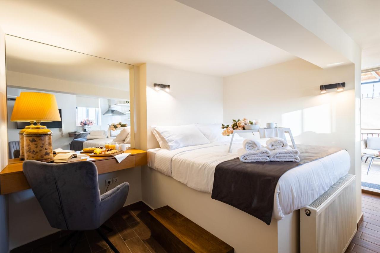 Villy'S Comfort Zone Apartments Kalamata Ngoại thất bức ảnh