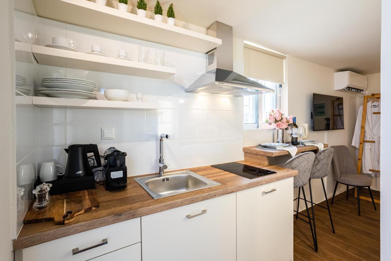 Villy'S Comfort Zone Apartments Kalamata Ngoại thất bức ảnh