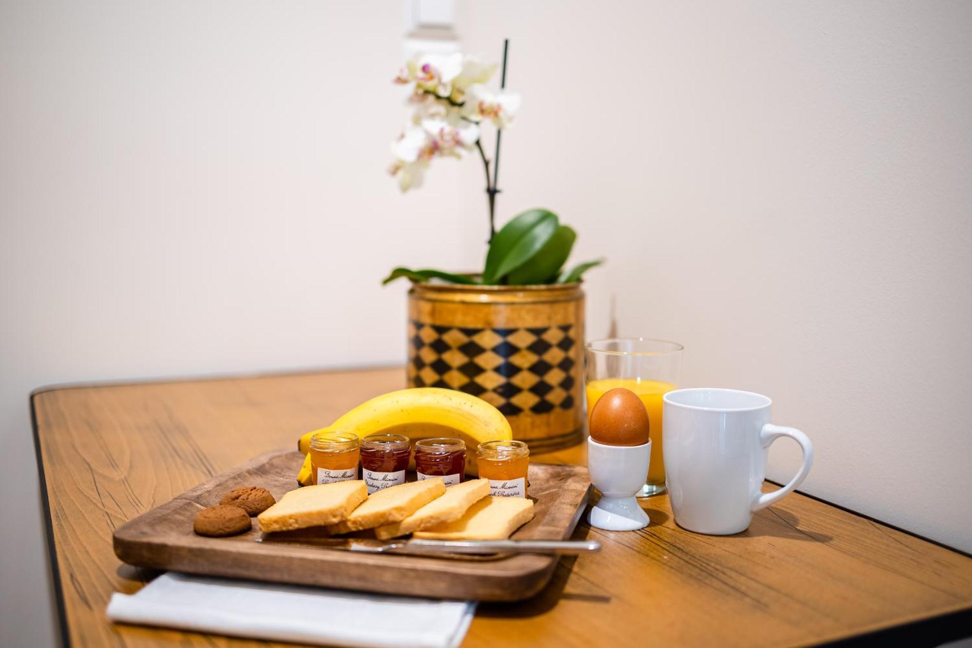 Villy'S Comfort Zone Apartments Kalamata Ngoại thất bức ảnh