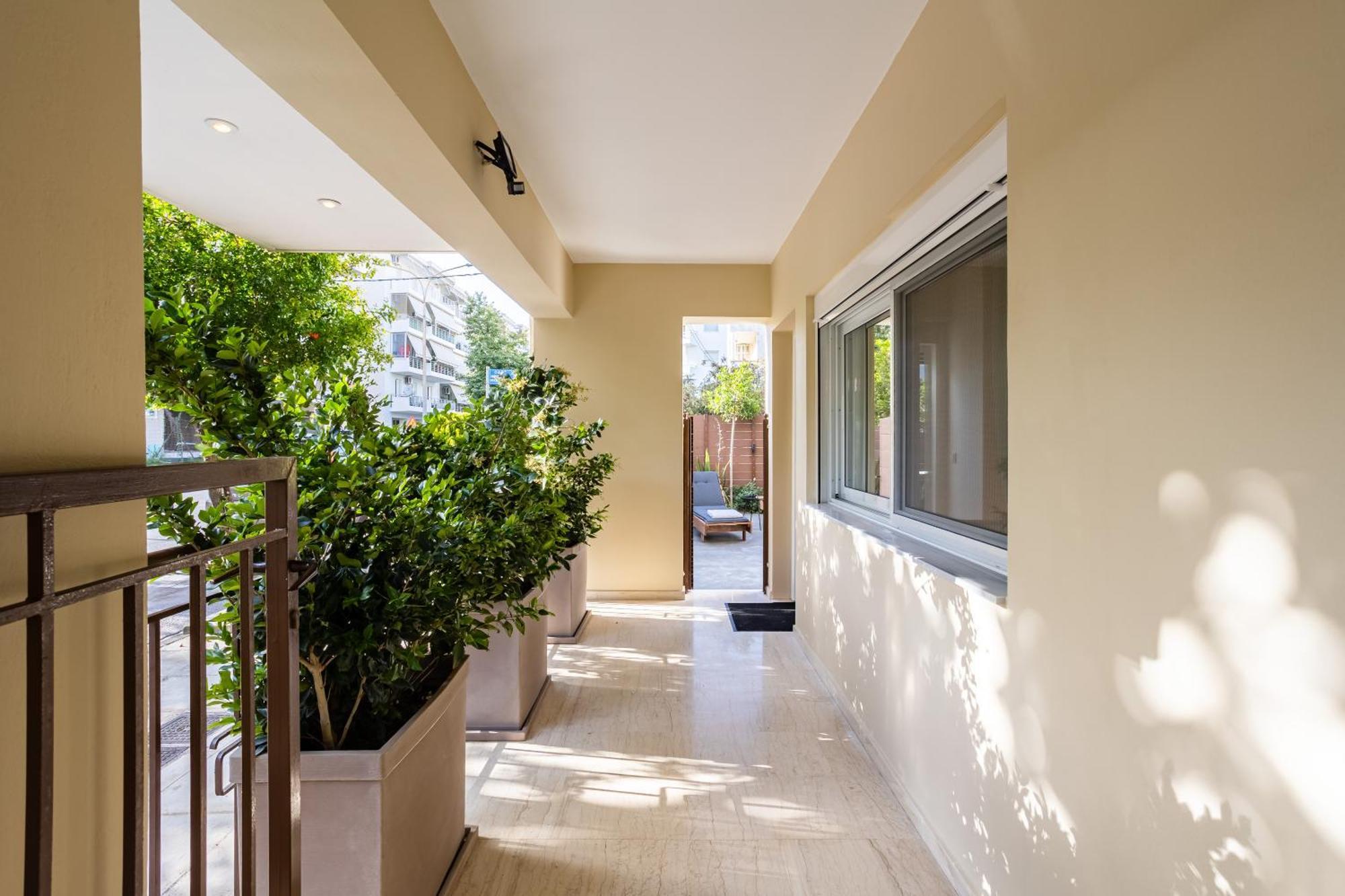 Villy'S Comfort Zone Apartments Kalamata Ngoại thất bức ảnh