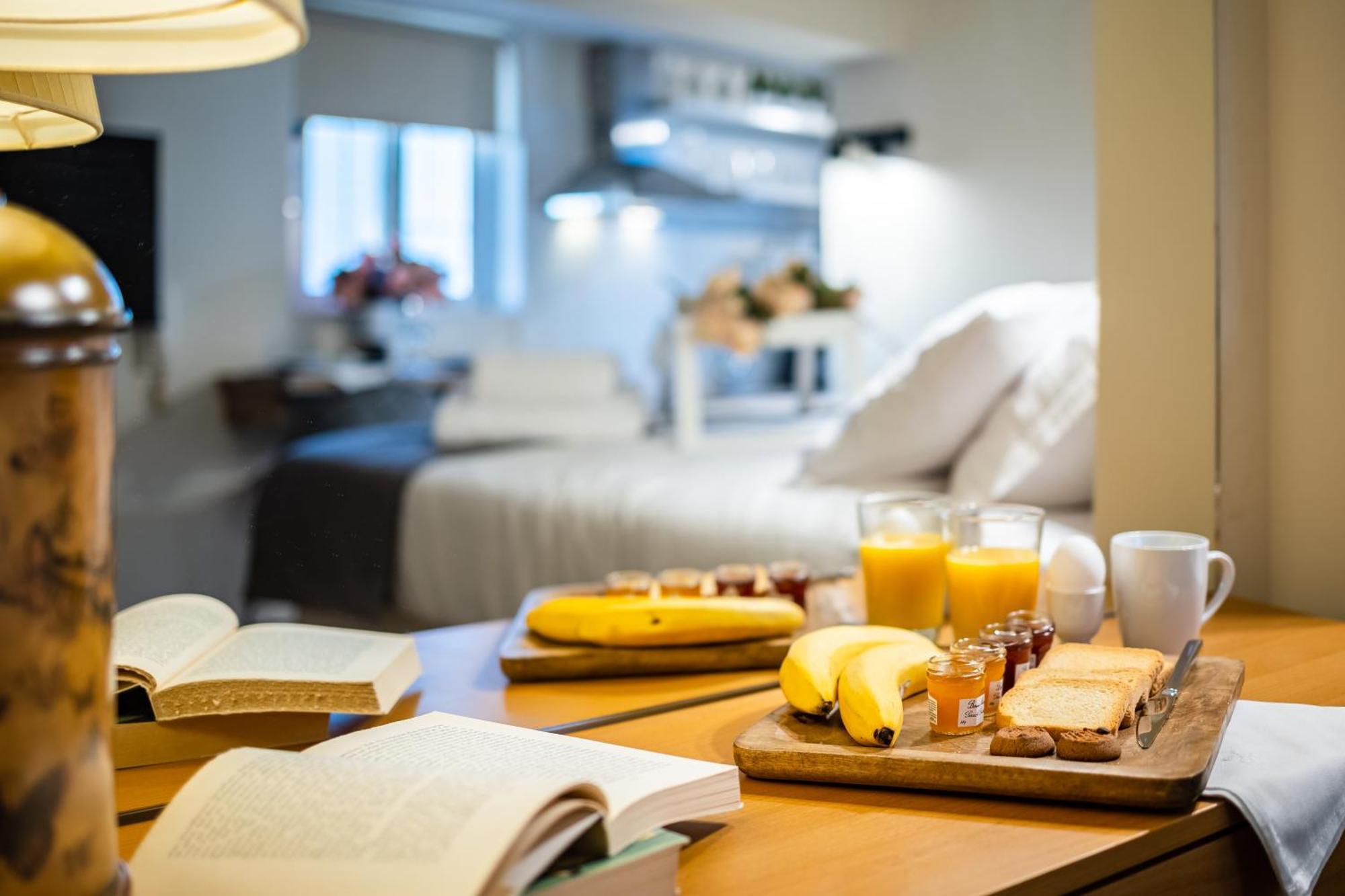 Villy'S Comfort Zone Apartments Kalamata Ngoại thất bức ảnh