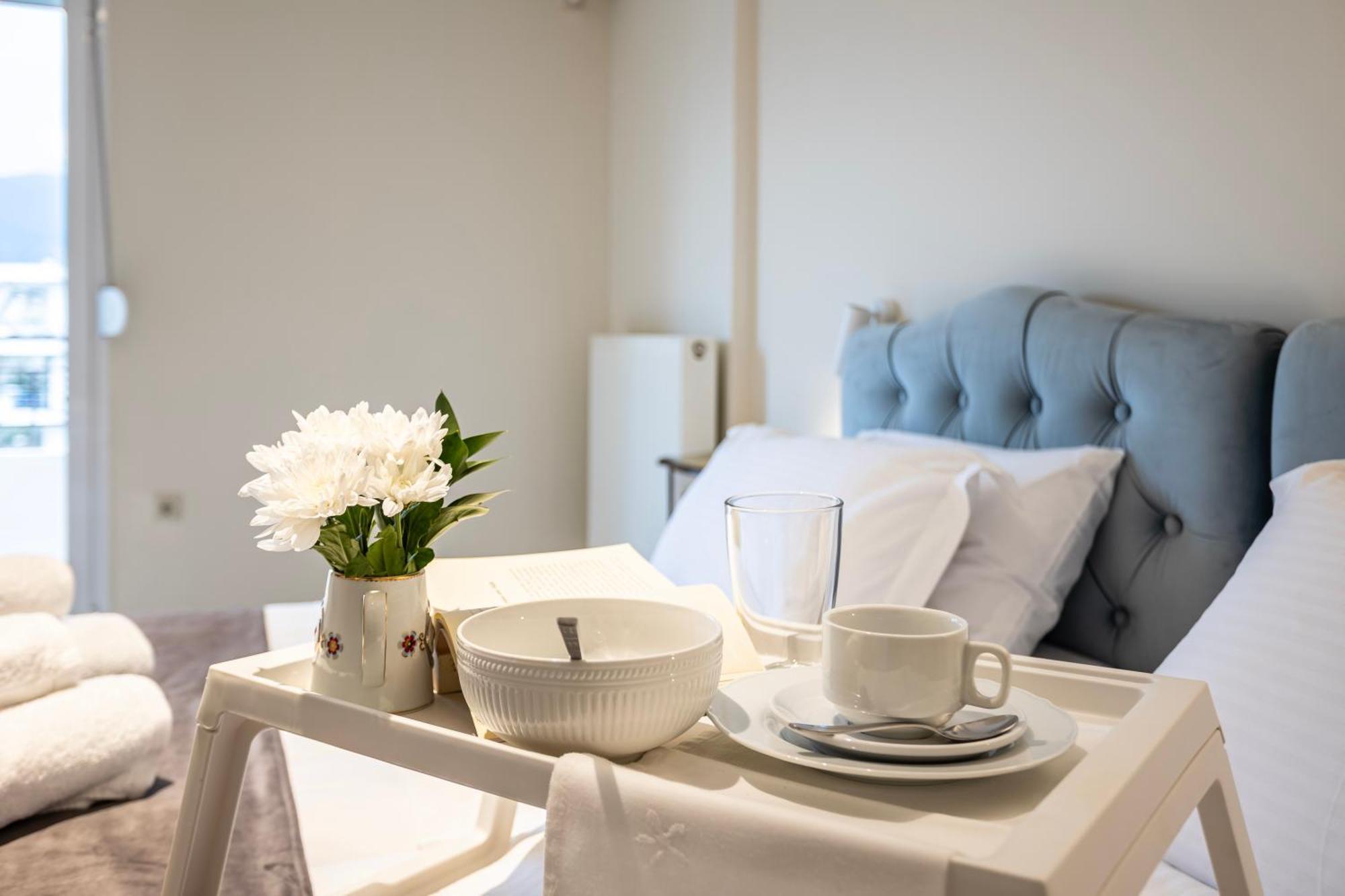 Villy'S Comfort Zone Apartments Kalamata Ngoại thất bức ảnh